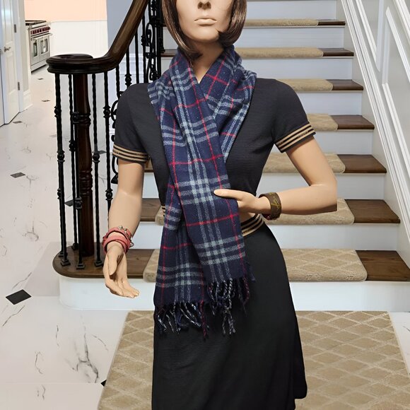 Burberry Novacheck Blue Wool Scarf - Picture 13 of 15